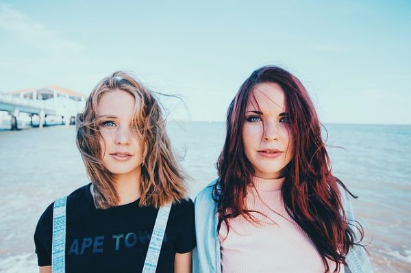 notas de prensa millennials centennials