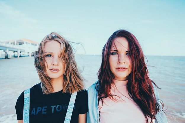 notas de prensa millennials centennials